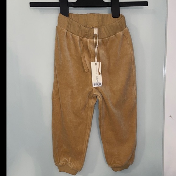 ⚡️NWT! 4T/5T QUINCY MAE ORGANIC VELOUR SWEATPANTS (Honey) - Picture 1 of 6